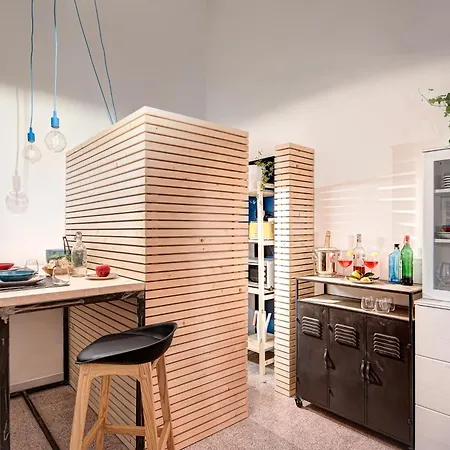 Nilos Flat Historical Center *