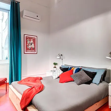 Nilos Flat Historical Center アパート *